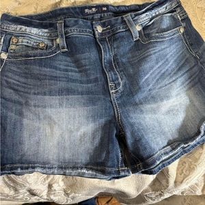 Women’s Miss Me Jean shorts size 36